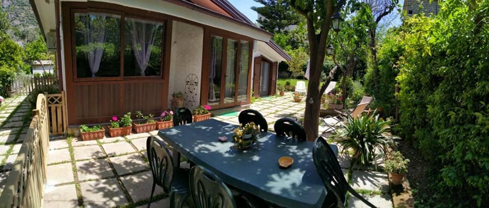 Bed and Breakfast Villino L'Aranceto Sorrentino Мета Екстер'єр фото